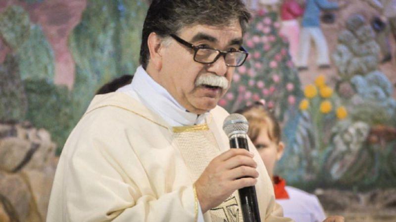 Presidente Carlos Alberto Machado homenageia Padre Aleixo com nome de rua em Laranjeiras do Sul